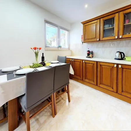 Nora アパート スプリト